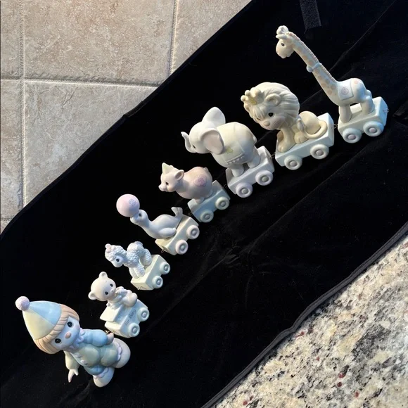 Precious moments birthday train circus clown figurine set baby 1 2 3 4 5 6 - Picture 4 of 13